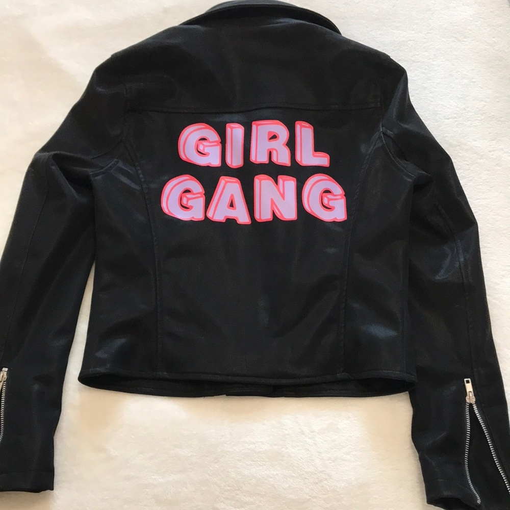 NWOT Girl Gang Black Vegan Leather Jacket with Silver Hardware. Size Medium